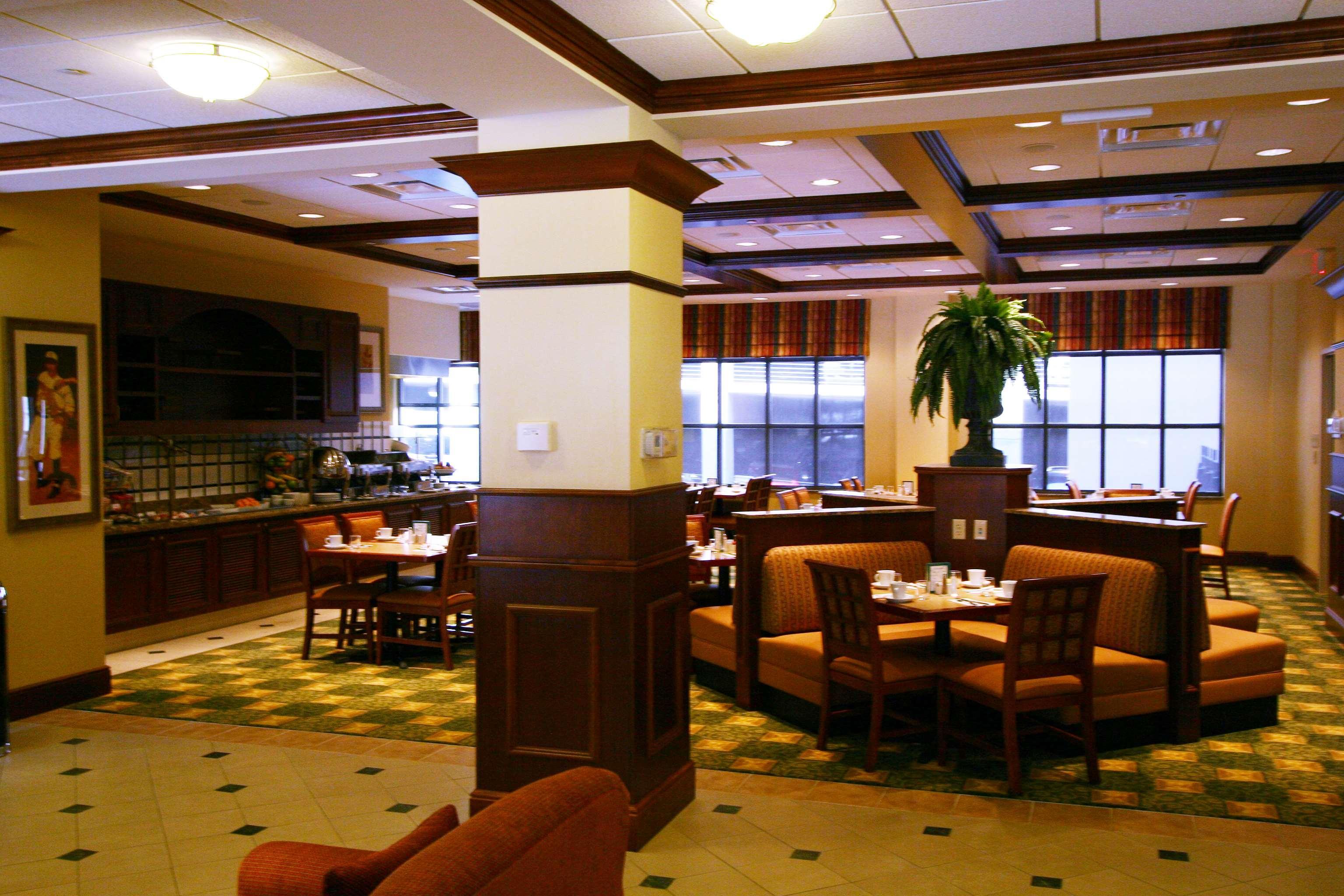 Hilton Garden Inn Bloomington Restoran foto